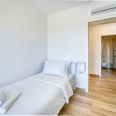 Palma-3 By Interhome *