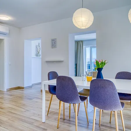 Apartment Palma-3 By Interhome Lovran